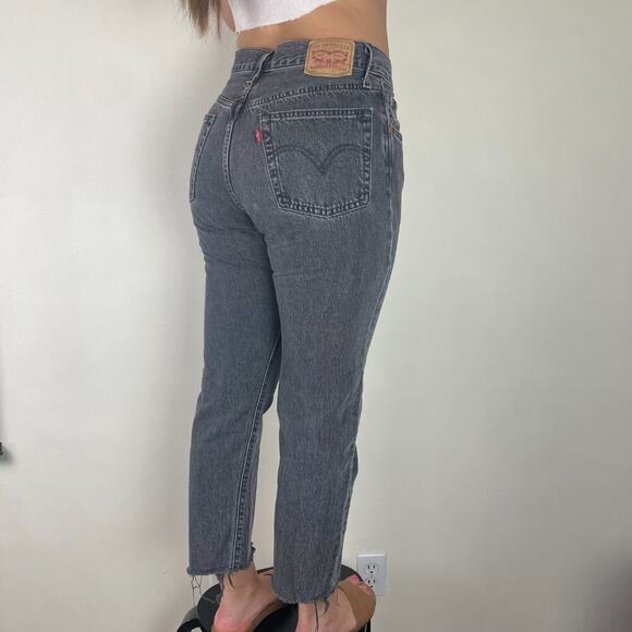 Levi 501 Faded Cut Off Denim Jeans - Picture 2 of 6